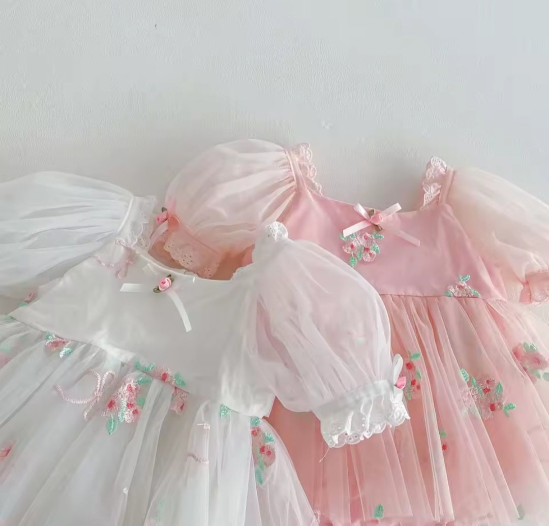 Floral Embroidery Short Sleeve Dress