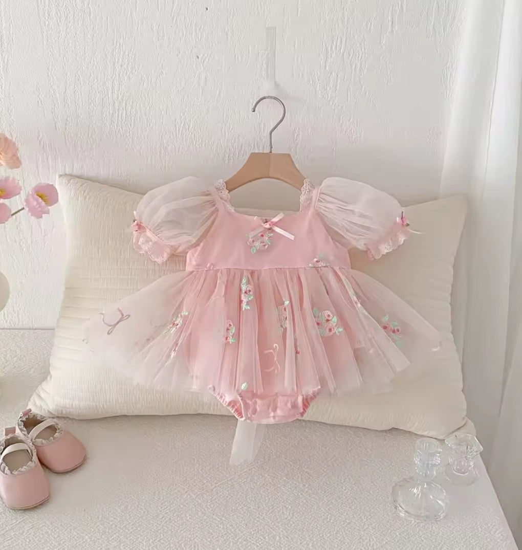 Floral Embroidery Short Sleeve Dress